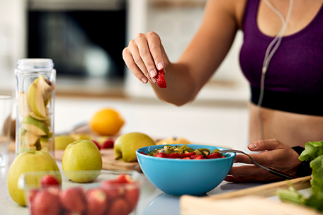 ¿Por qué es importante alimentarse bien cuando estoy entrenando?